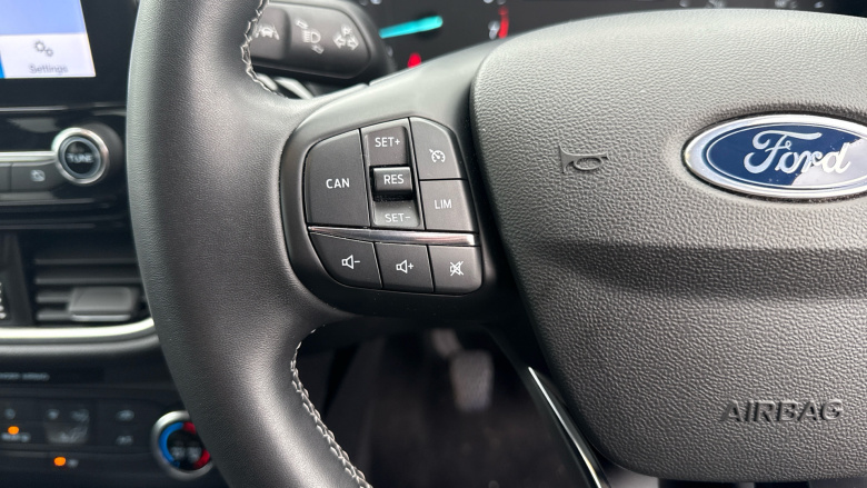 Ford Fiesta 1.0 EcoBoost Titanium 5dr Petrol Hatchback